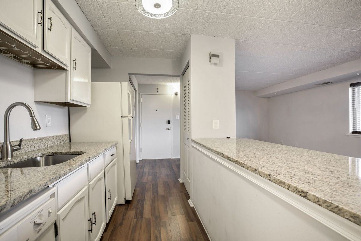 997 Heather Ridge Dr Unit C - Photo 6 of 14