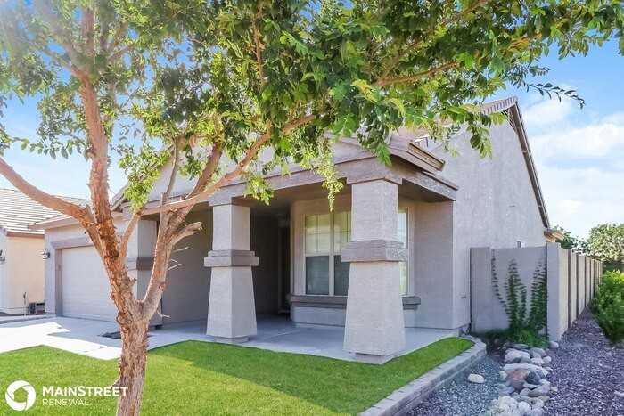 11761 W Daley Ln - Photo 3 of 16