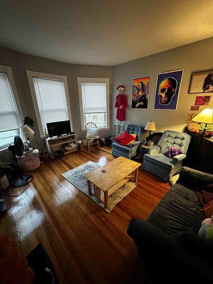 20 Lawn St #3 - Photo 2 of 24