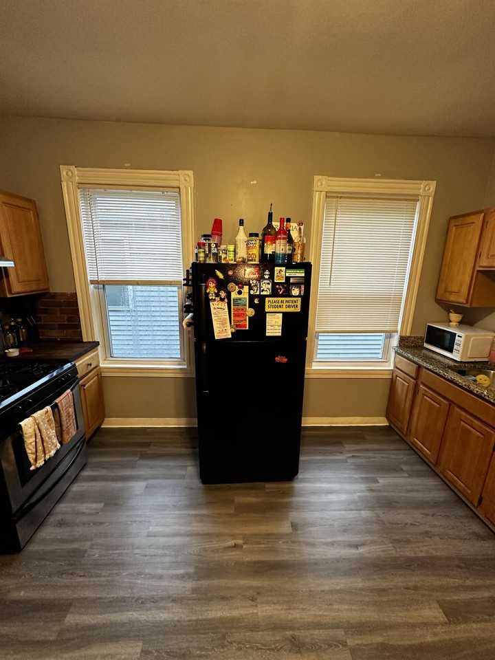 20 Lawn St #3 - Photo 7 of 24