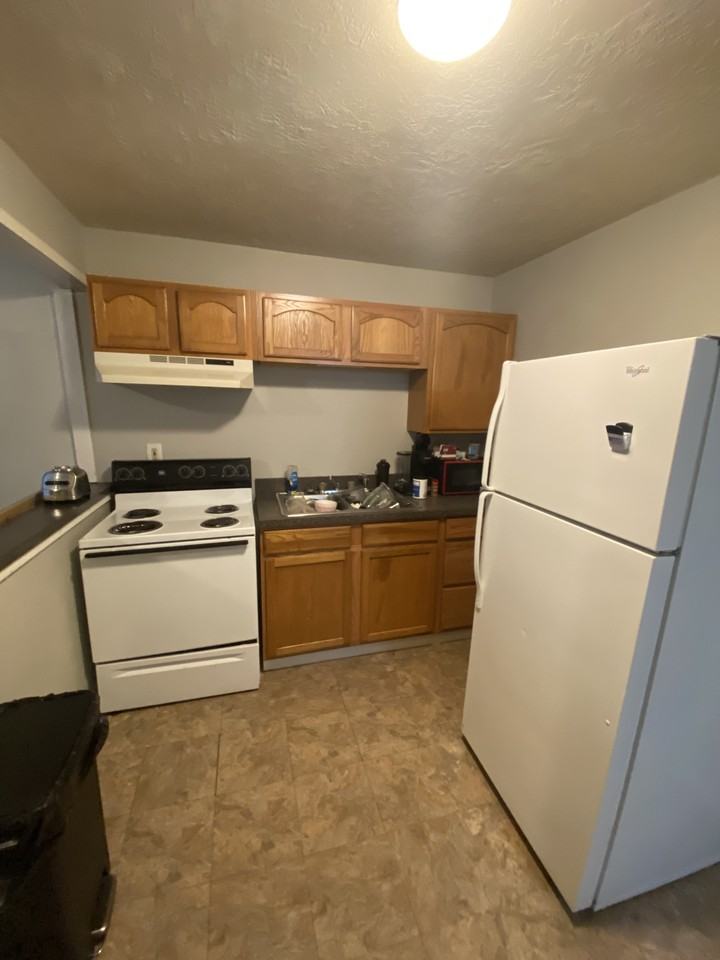 274 Main St #3 - Photo 3 of 11