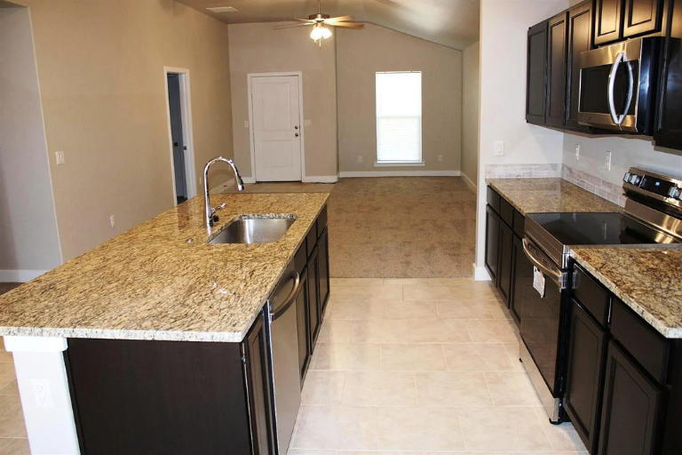 3015 Valencia Ave #NA - Photo 4 of 19