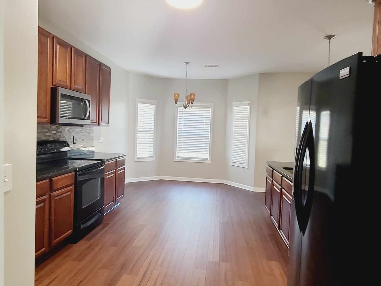 2225 Presidio Dr #NA - Photo 4 of 26