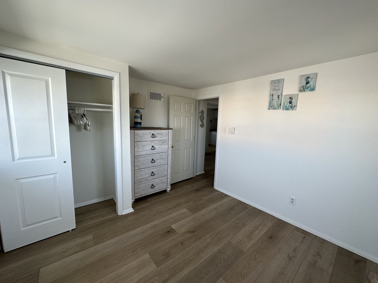 3100 W Brigantine Ave - Photo 4 of 9