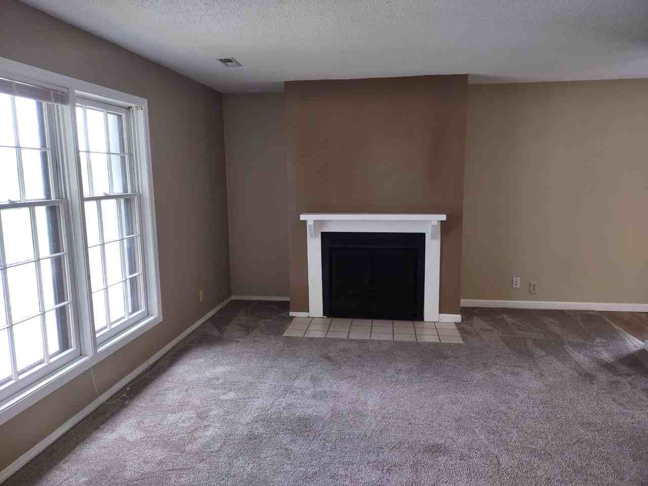 432 Southampton Dr #1 - Photo 2 of 4