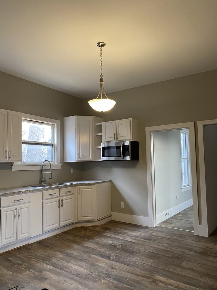 105 E Lincoln Ave #NA - Photo 2 of 7