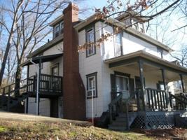 featured image of 178 N Congress St #1