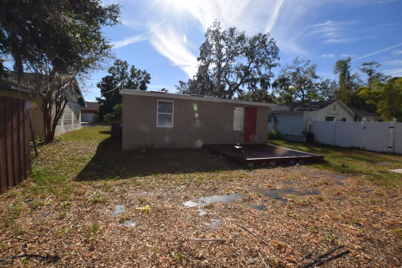 317 E Barnes Ave - Photo 6 of 45