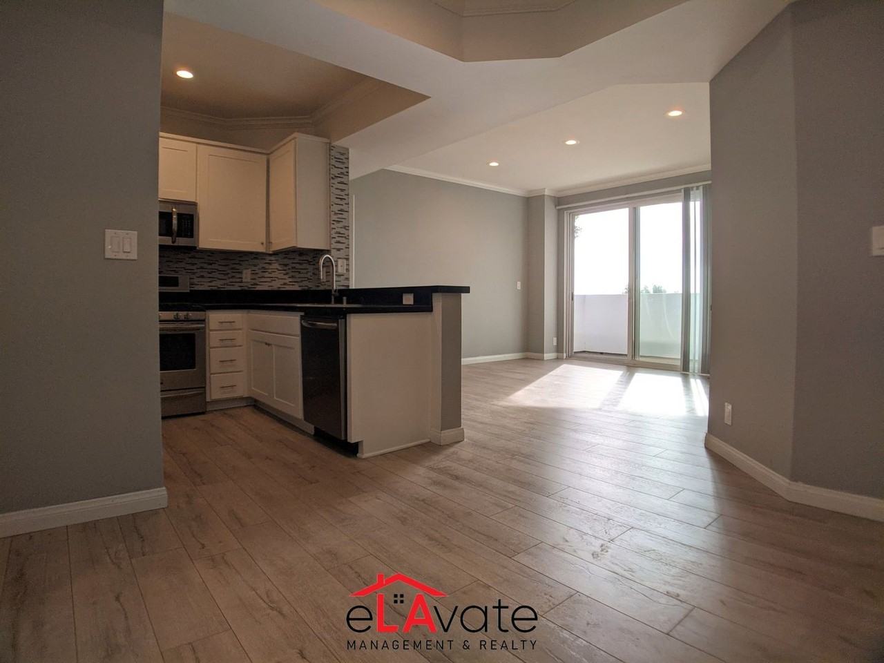 8819 Harratt St. - Photo 5 of 26