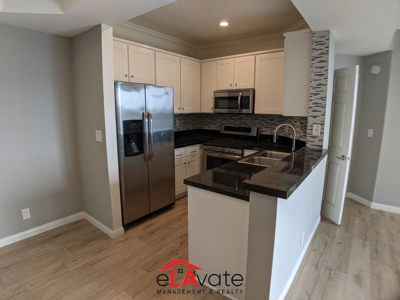 8819 Harratt St. - Photo 7 of 26