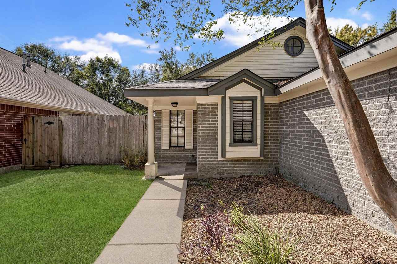 5215 E Pagewick Dr - Photo 2 of 25