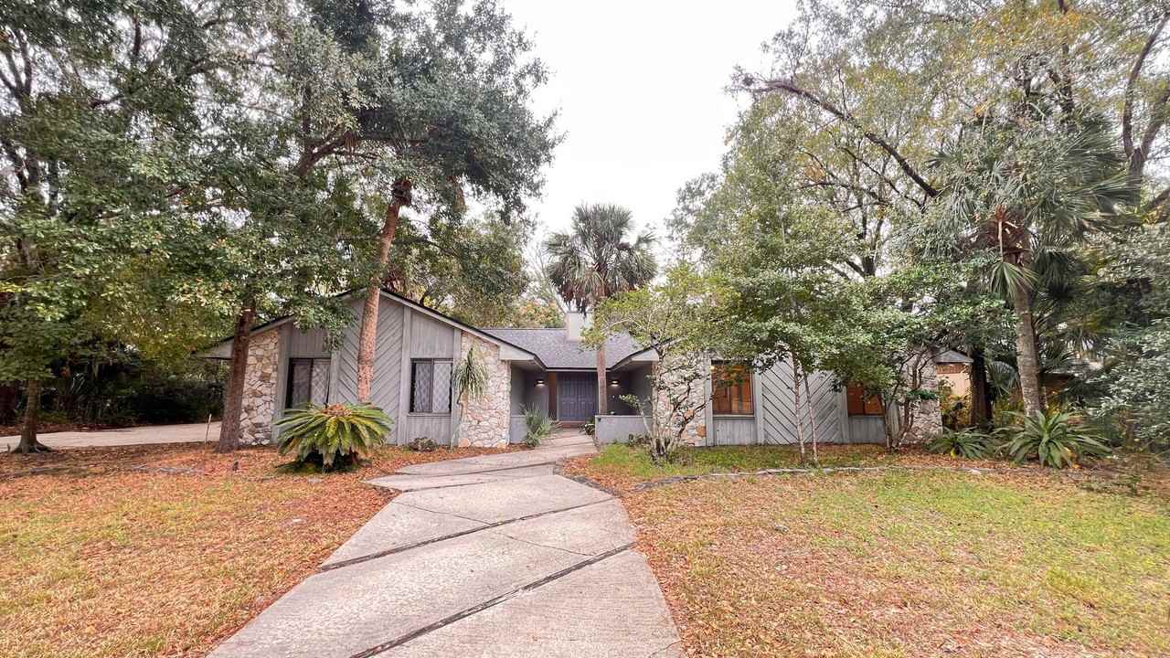 909 Gazell Trl - Photo 2 of 46