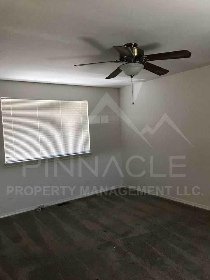3500 Main St - Photo 5 of 9