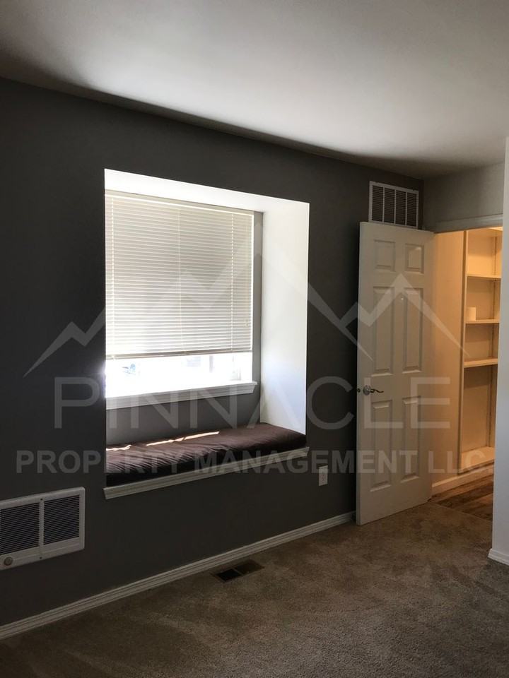 3500 Main St - Photo 6 of 9