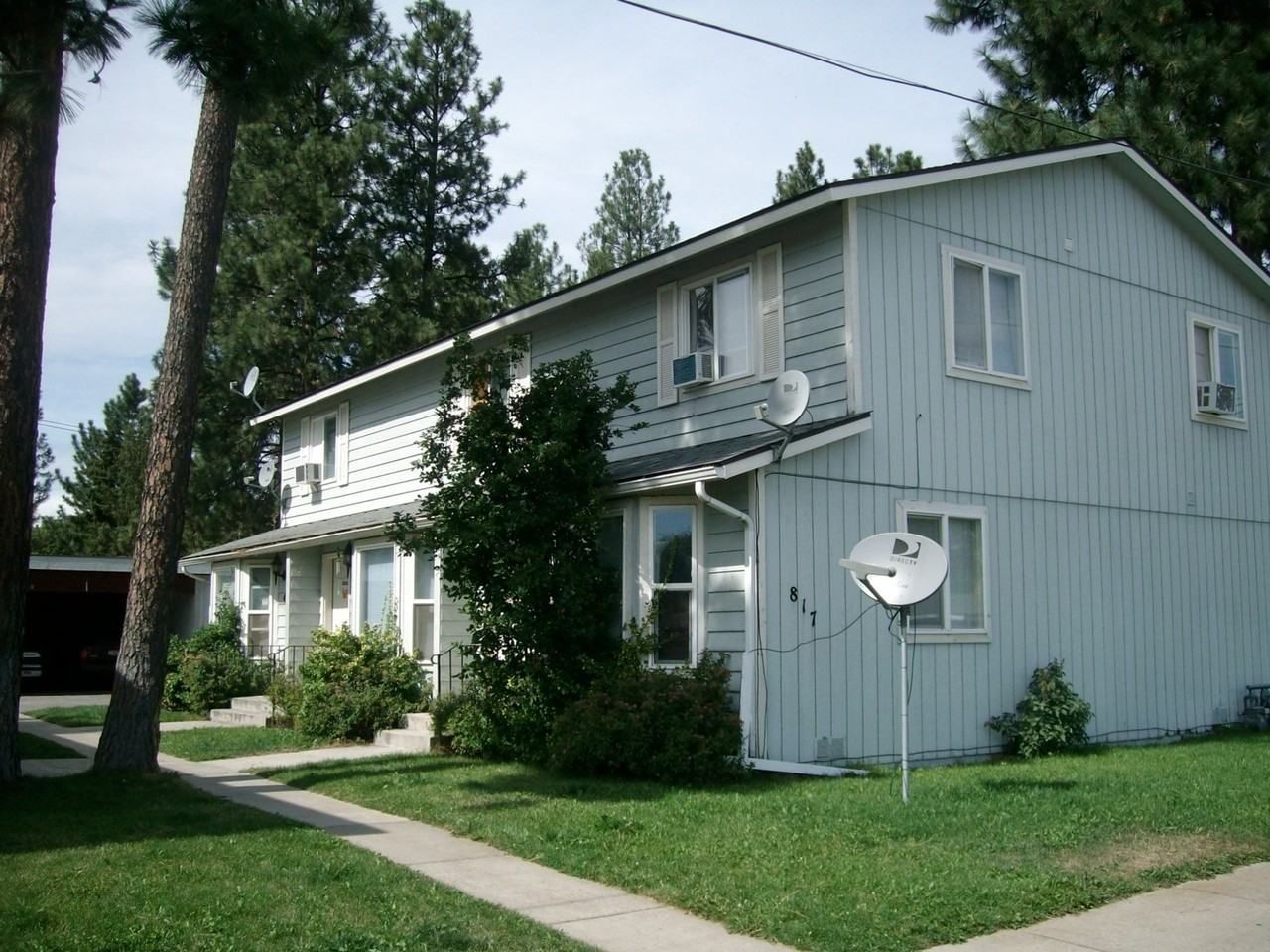 815 N Brigger - Photo 2 of 3