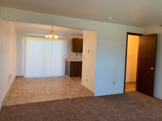 22 Nevada St - Photo 4 of 9