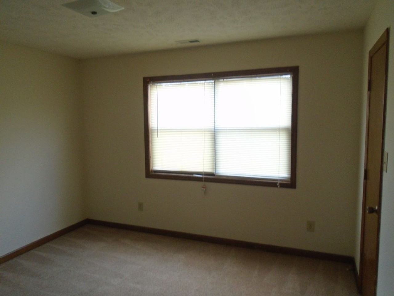 5927 Notblake St - Photo 3 of 13