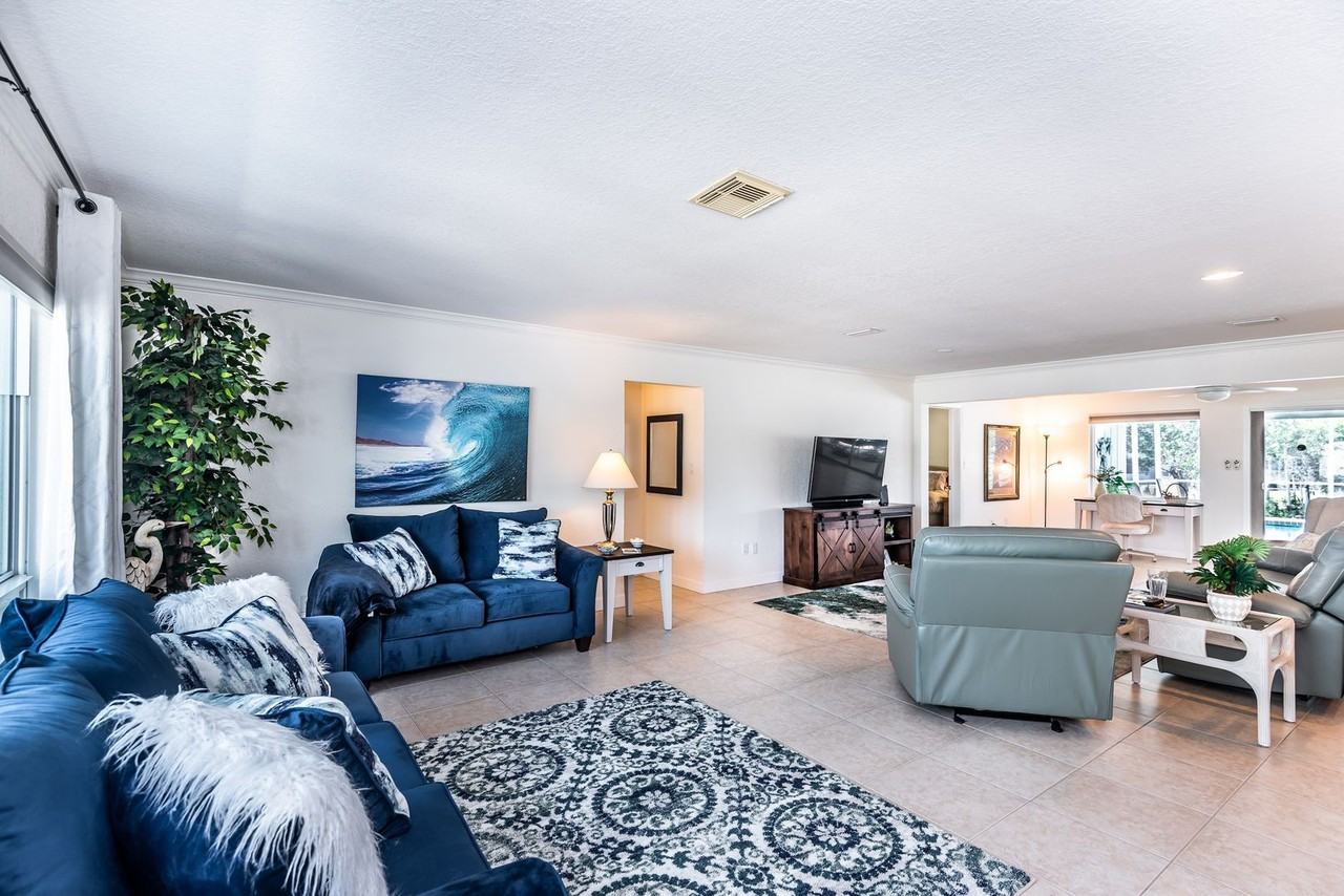 129 Cousley Dr Se - Photo 4 of 48