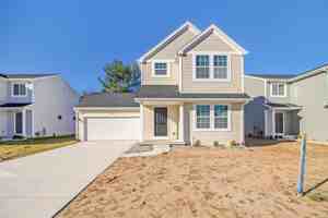 featured image of 2212 Macatawa Ln