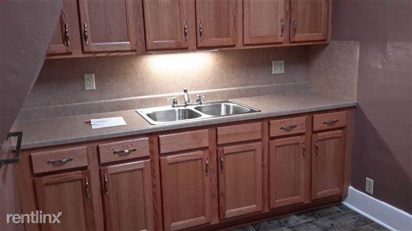 1759 Oakwood Ave - Photo 2 of 13