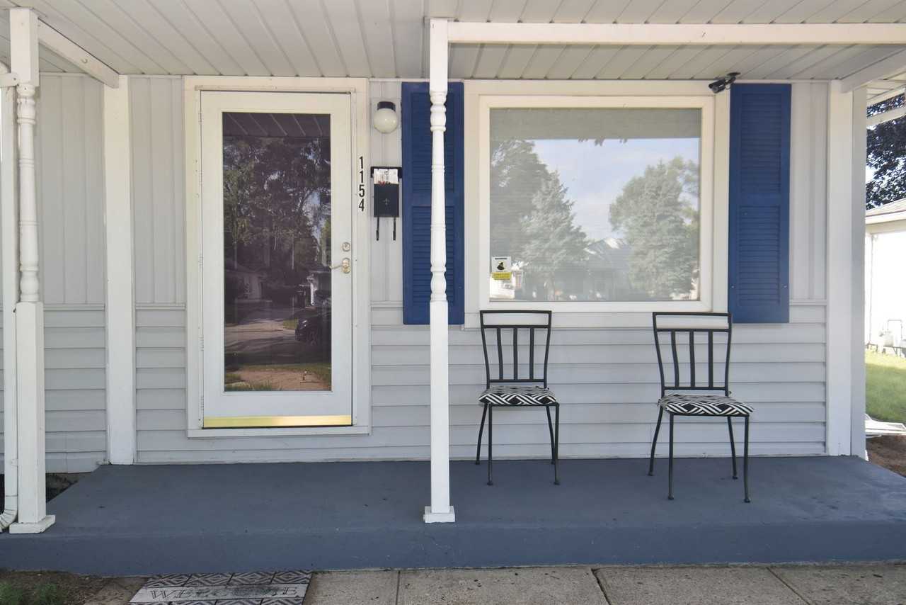 1154 E Lasalle Ave - Photo 2 of 31