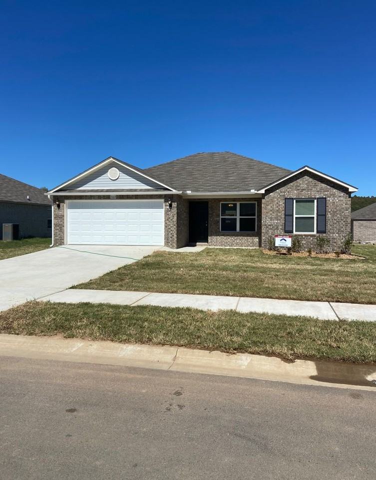 1660 Isabella Rd - Photo 4 of 20