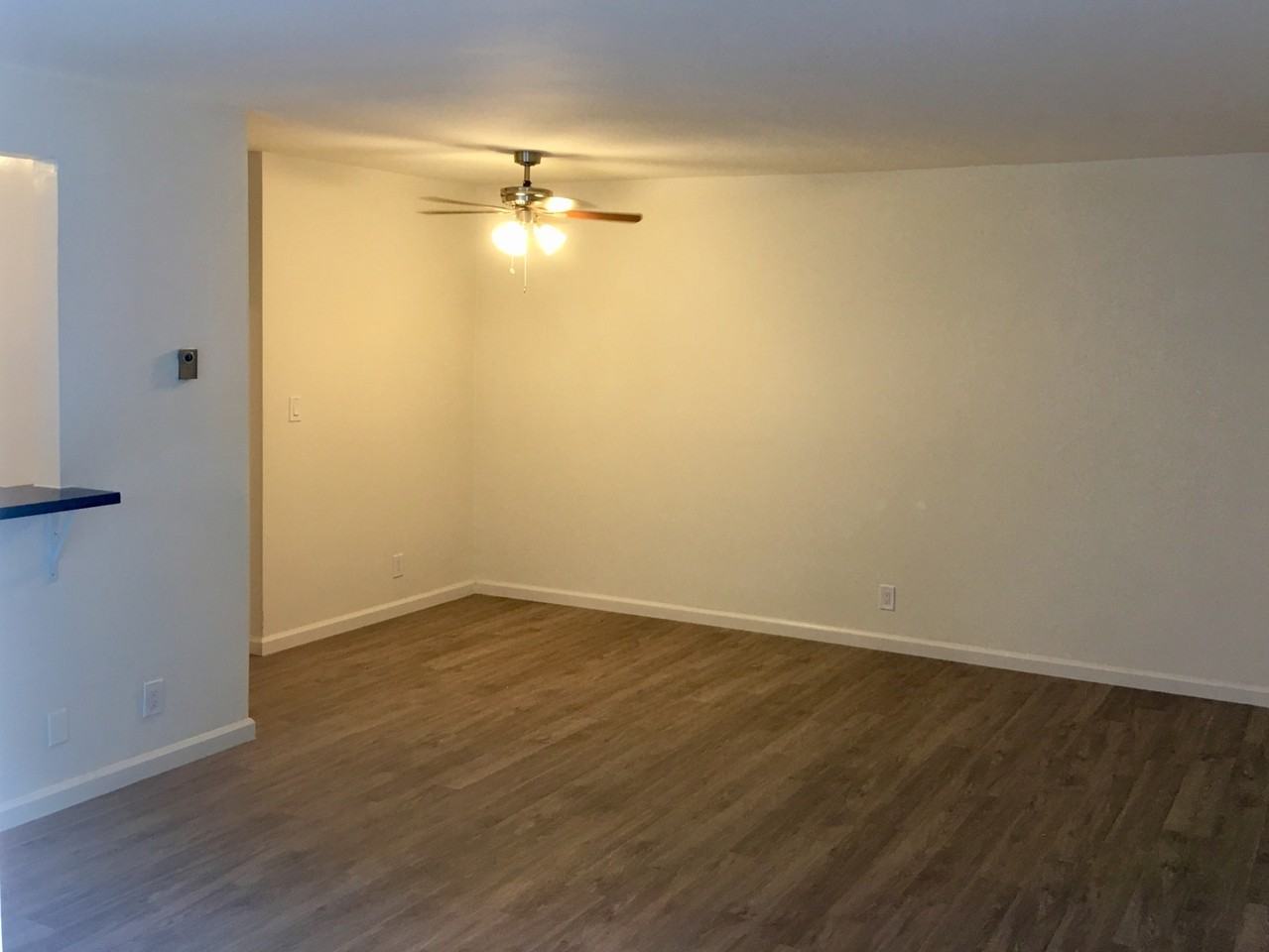 LINDLEY APTS - LINBRA, LP - Photo 4 of 23