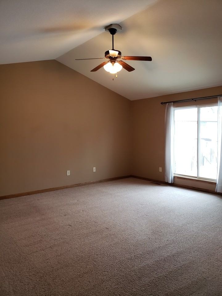 731 Cypress St - Photo 7 of 16