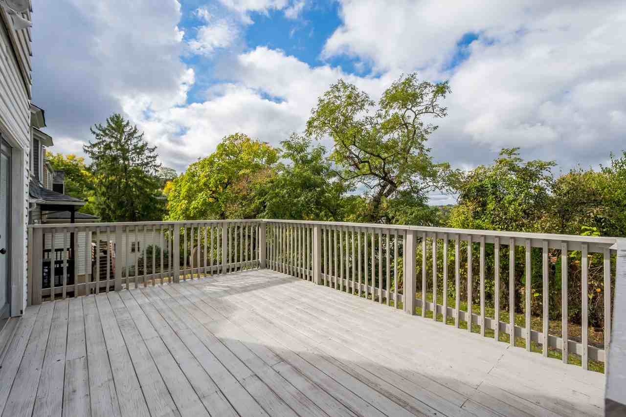 1624 Rutherford Ave - Photo 4 of 32