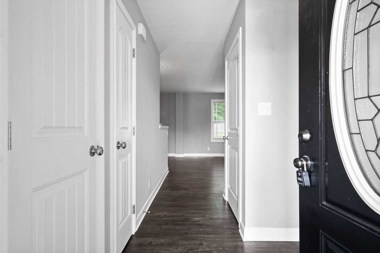 1533 Ellie Piper Cir - Photo 5 of 32