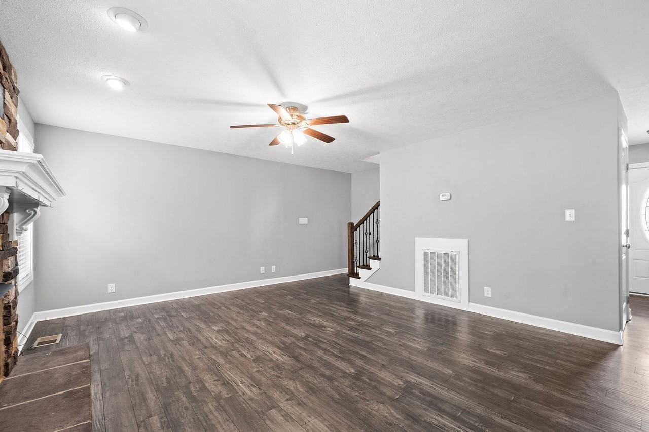 1533 Ellie Piper Cir - Photo 6 of 32