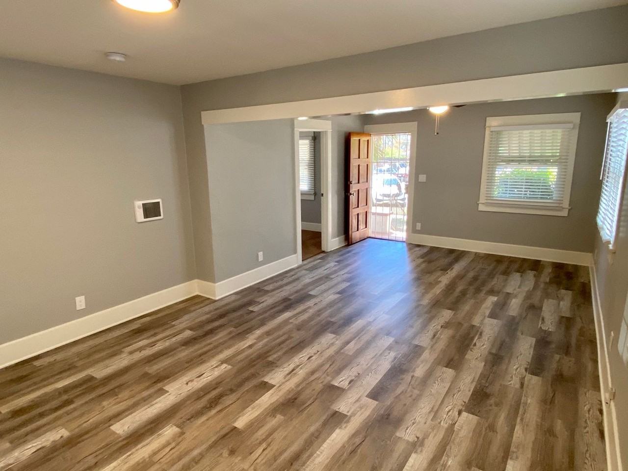 3741 10th Ave - Photo 4 of 27
