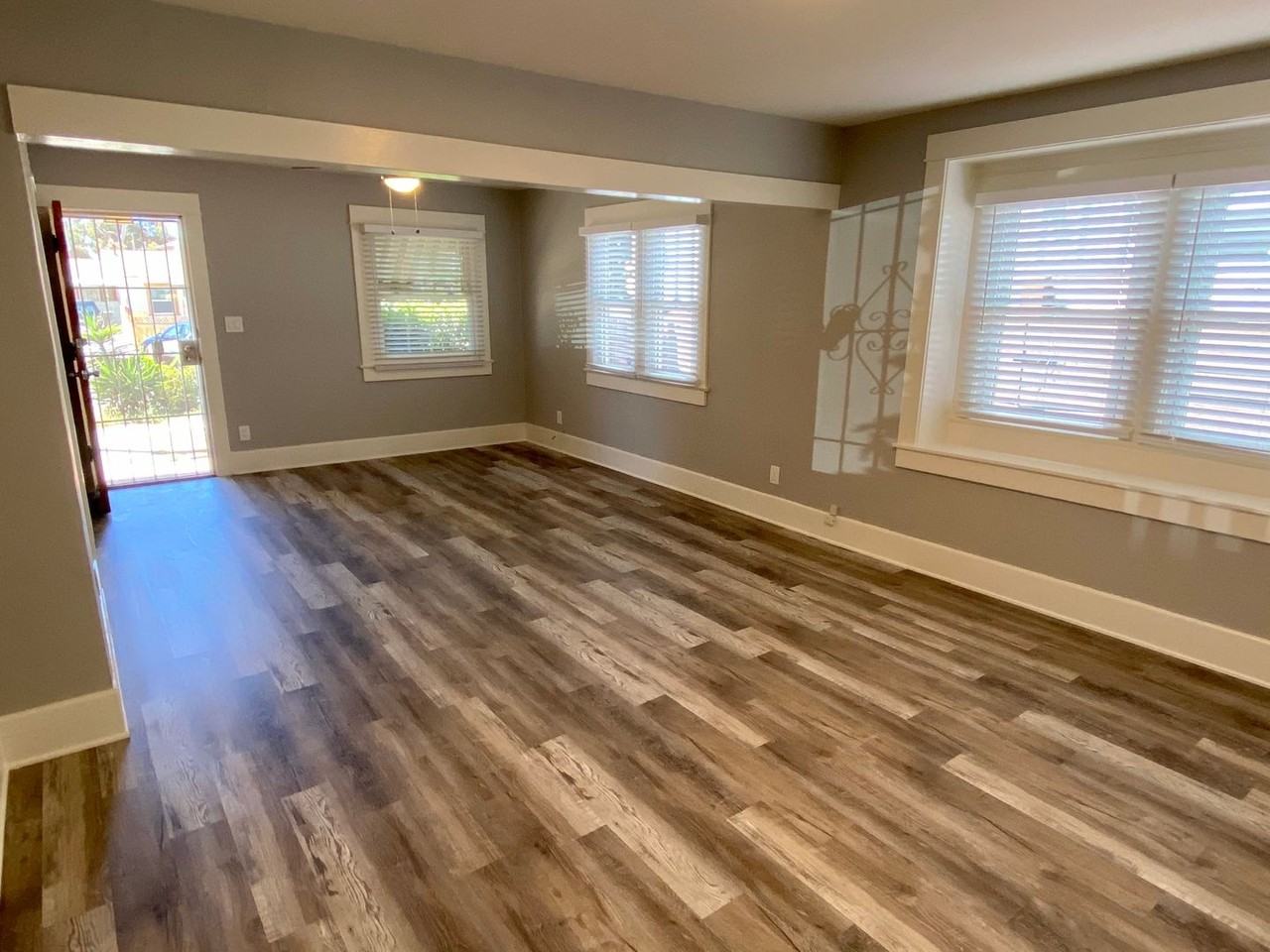 3741 10th Ave - Photo 6 of 27