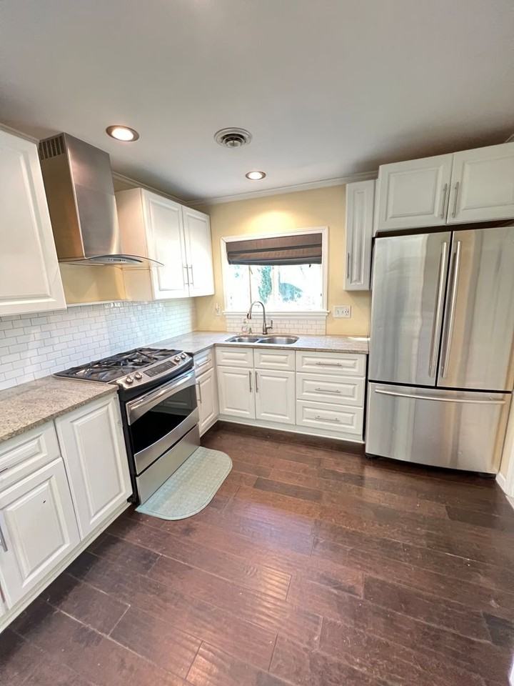 13277 Lakeview Granada Dr - Photo 3 of 20