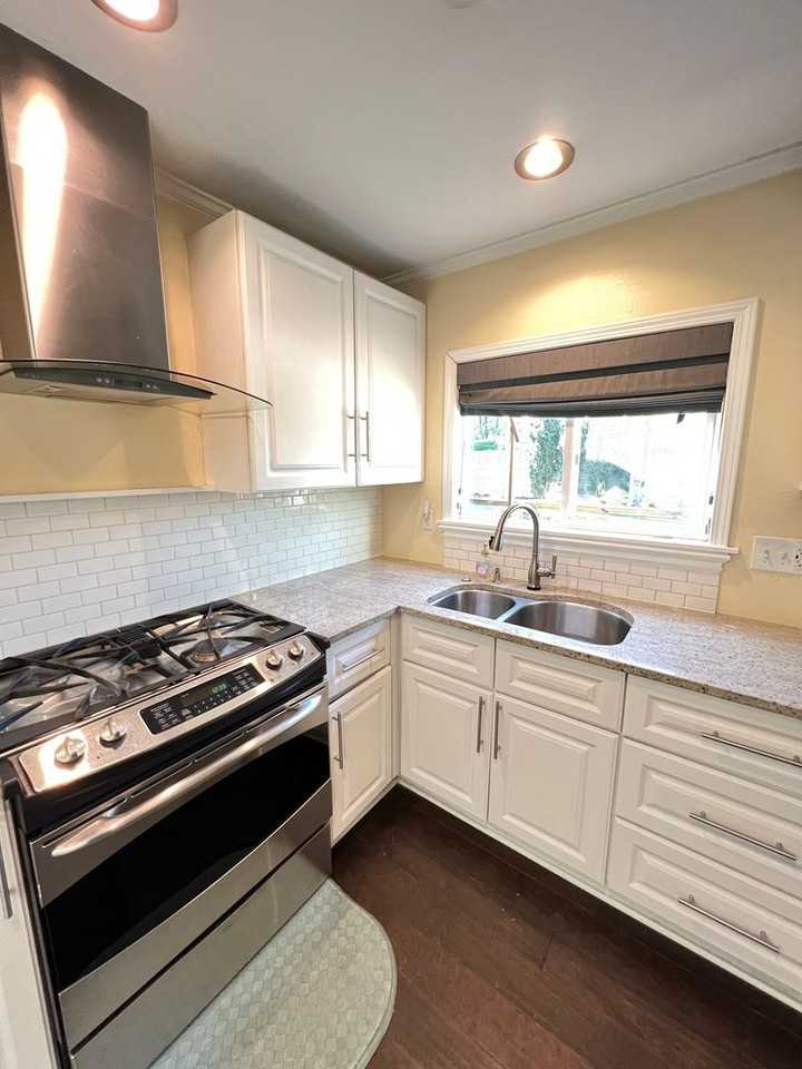 13277 Lakeview Granada Dr - Photo 4 of 20