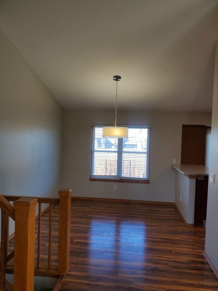 4565 N Eagle Lake Dr - Photo 4 of 28