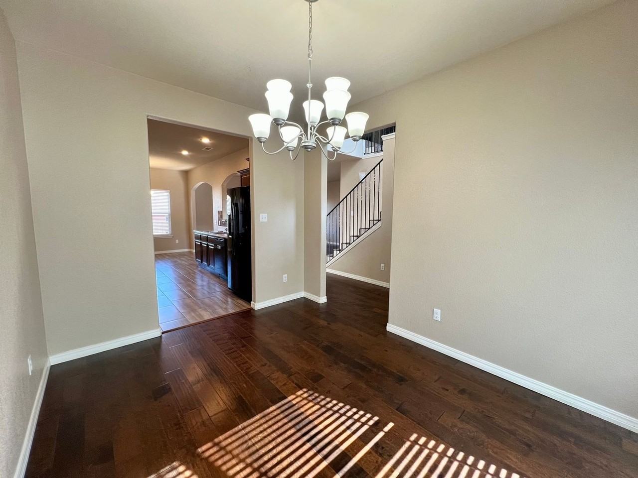 615 Ridge Point Drive - Photo 5 of 29