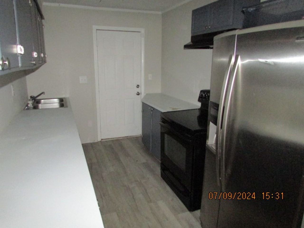 4246 Whitney Dr - Photo 5 of 15