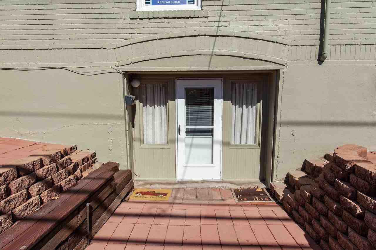 359 W 11th St - Photo 3 of 17