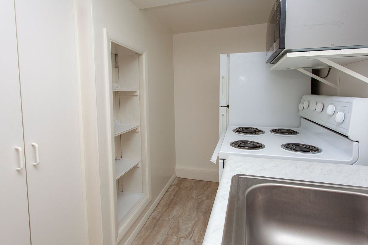 359 W 11th St - Photo 7 of 17