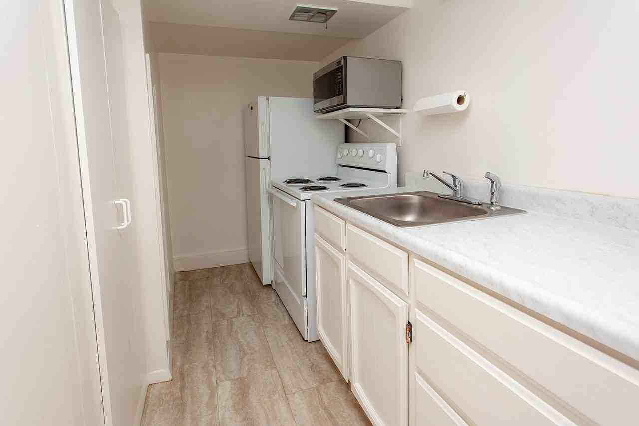 359 W 11th St - Photo 2 of 17