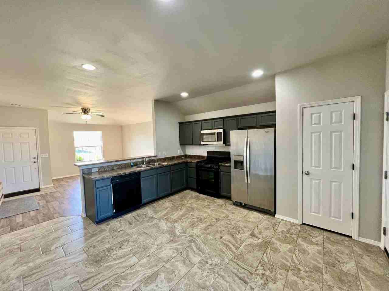 5889 E 148th Pl S - Photo 4 of 22