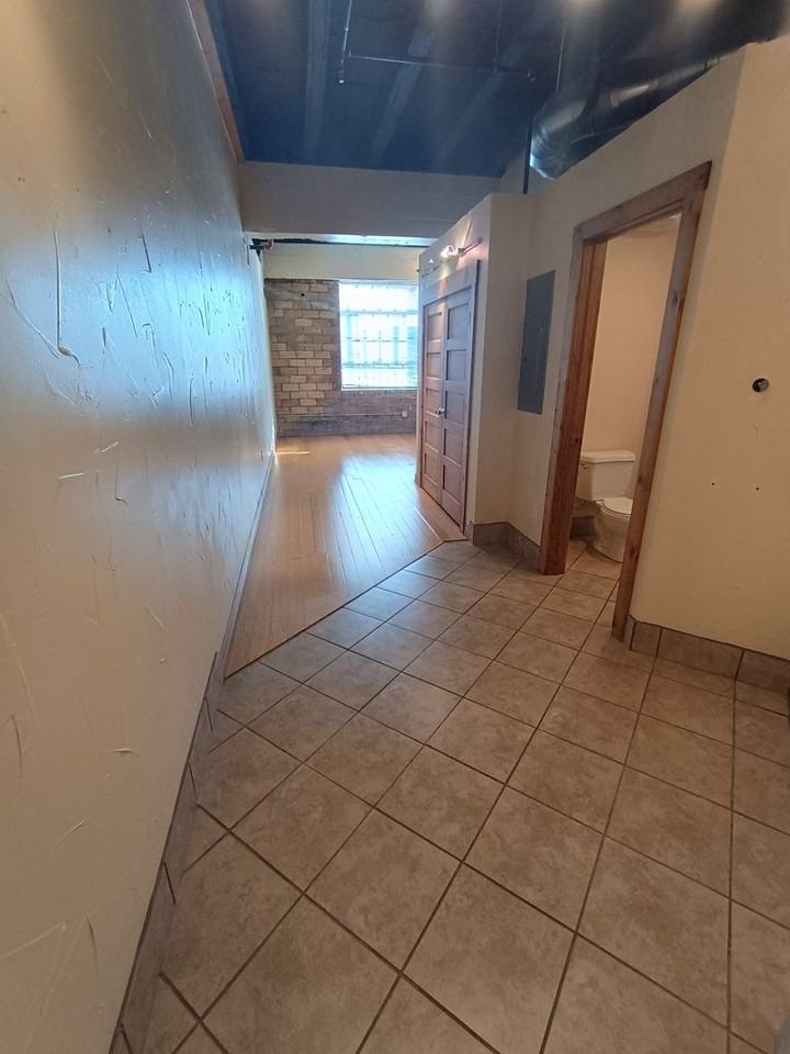 213 W Olive St #203 - Photo 6 of 14