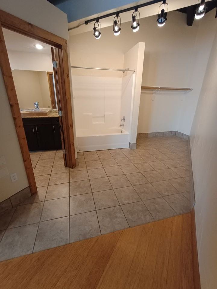213 W Olive St #203 - Photo 7 of 14