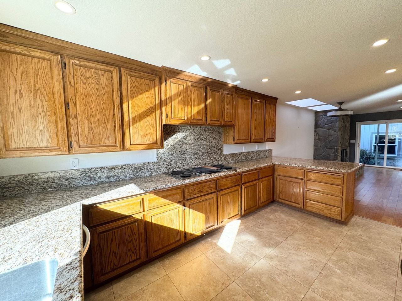 301 Sequoia Ter - Photo 4 of 25