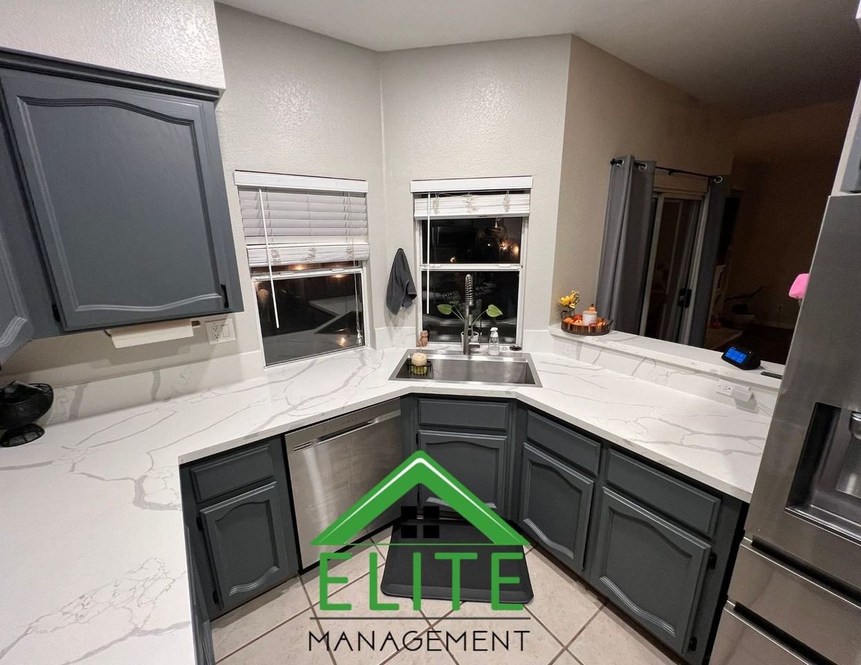9355 Washford Ct - Photo 2 of 24
