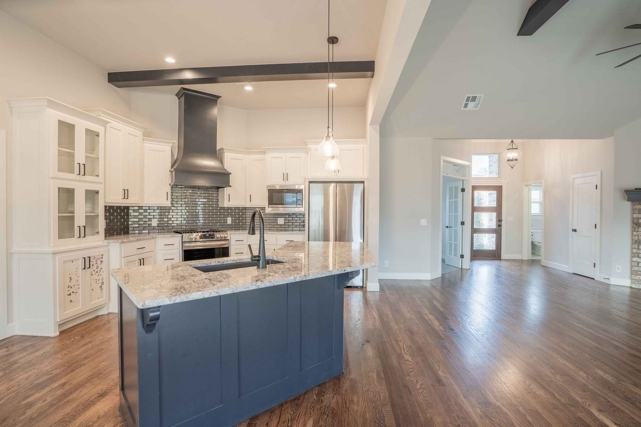 1340 E Teresa Ave - Photo 5 of 26