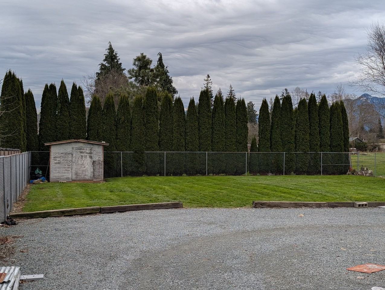 509 N Township St - Photo 4 of 12