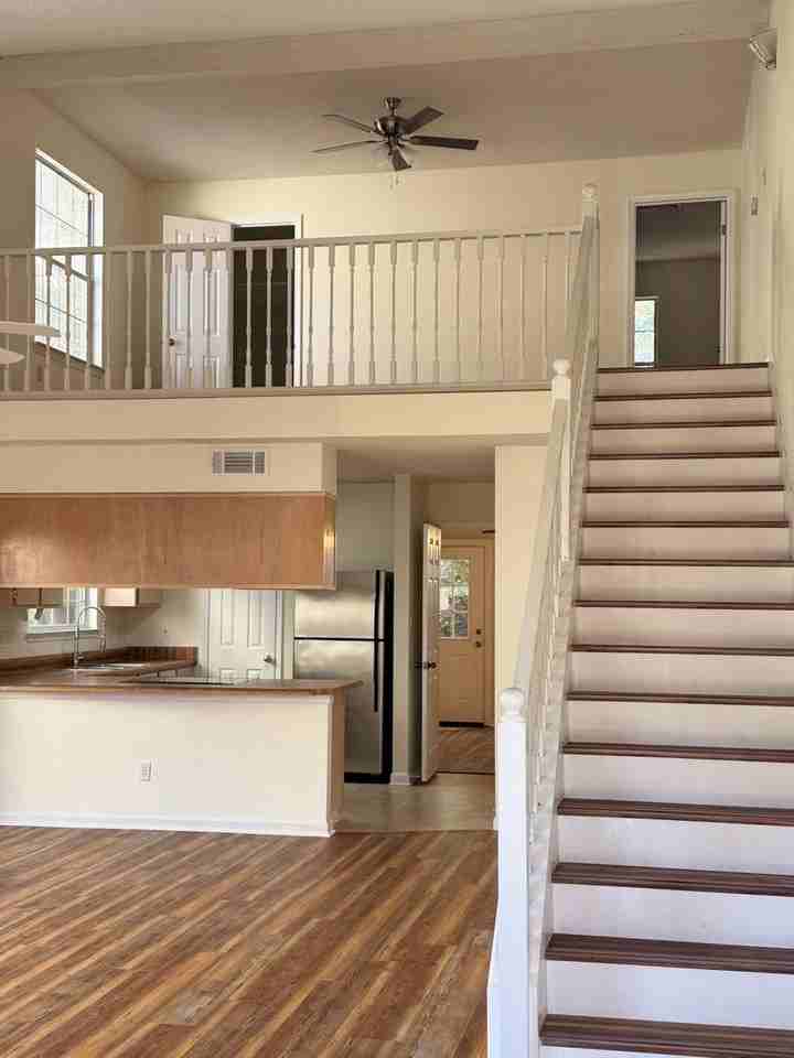 2511 Golden Park Ln - Photo 2 of 13