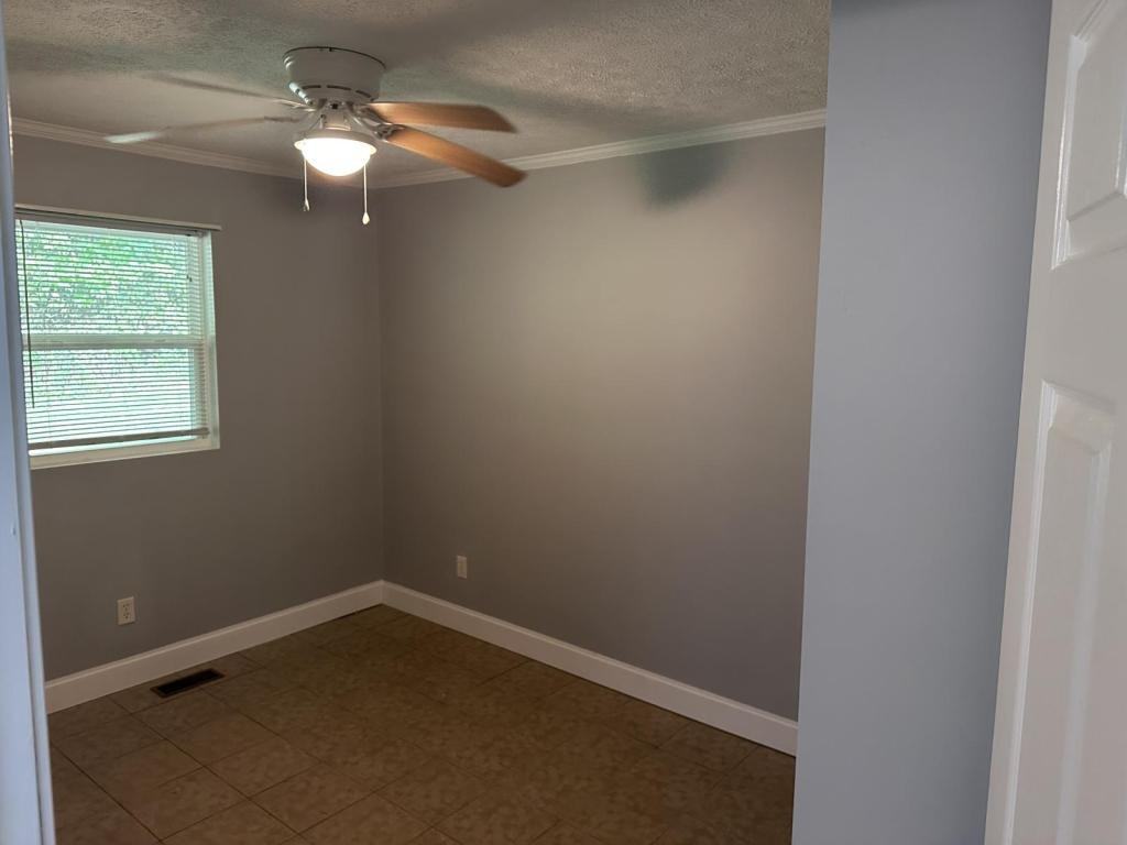 201 Correll Ln Apt 1 - Photo 7 of 9